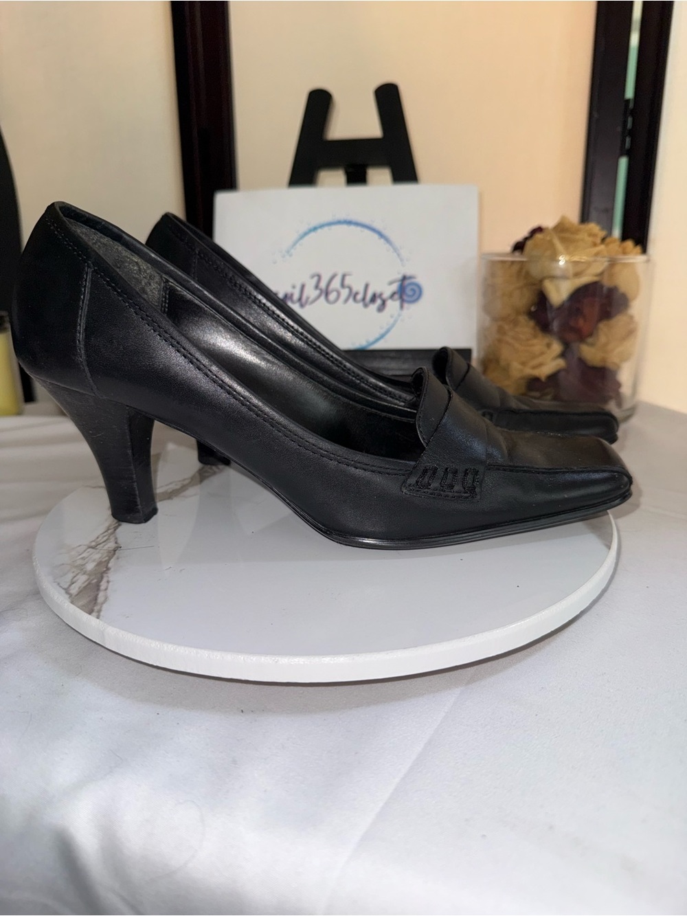 Etienne Aigner Black Leather Mid-Heel Loafers